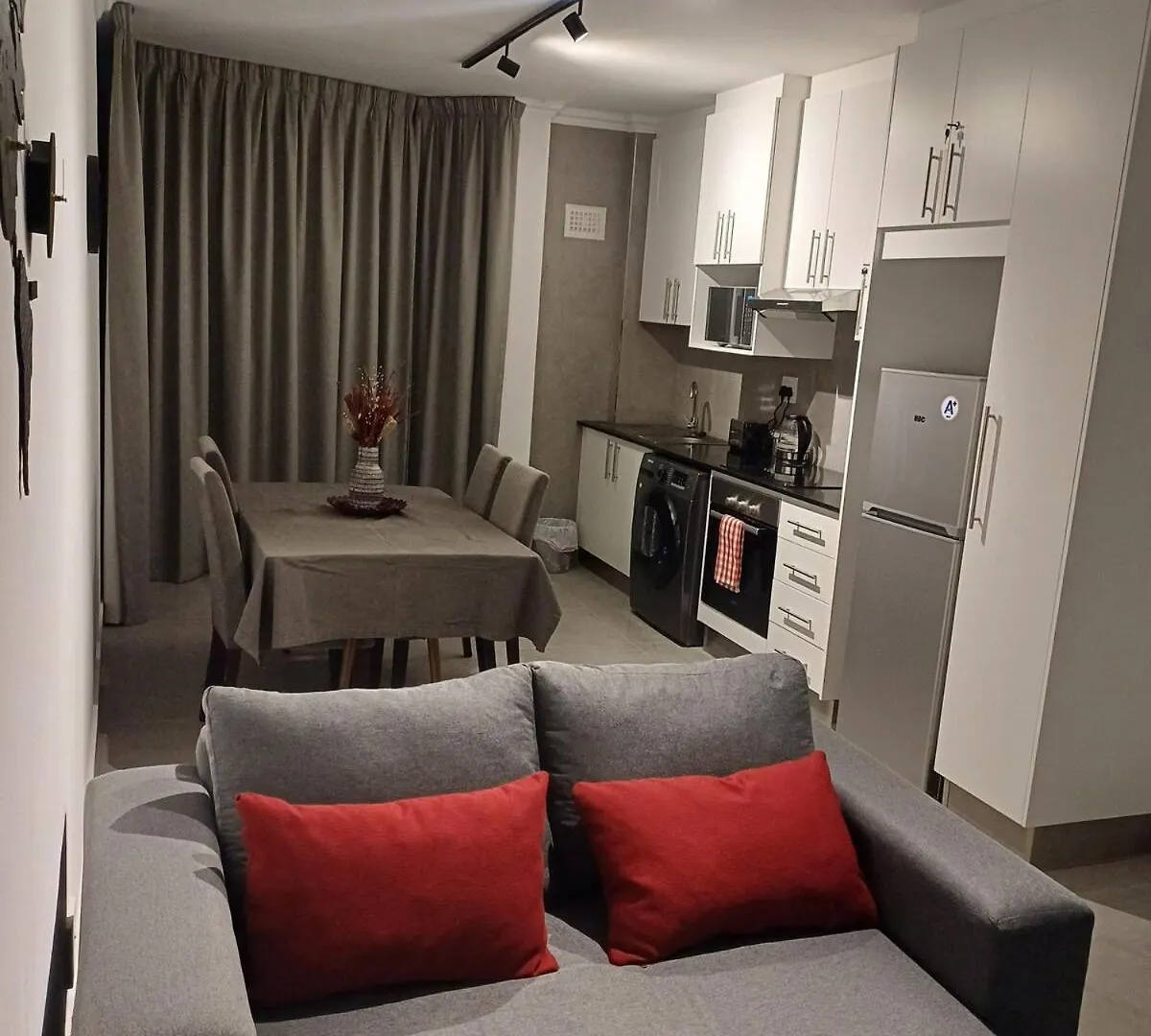 Hydepark Apartments 45 Cape Town