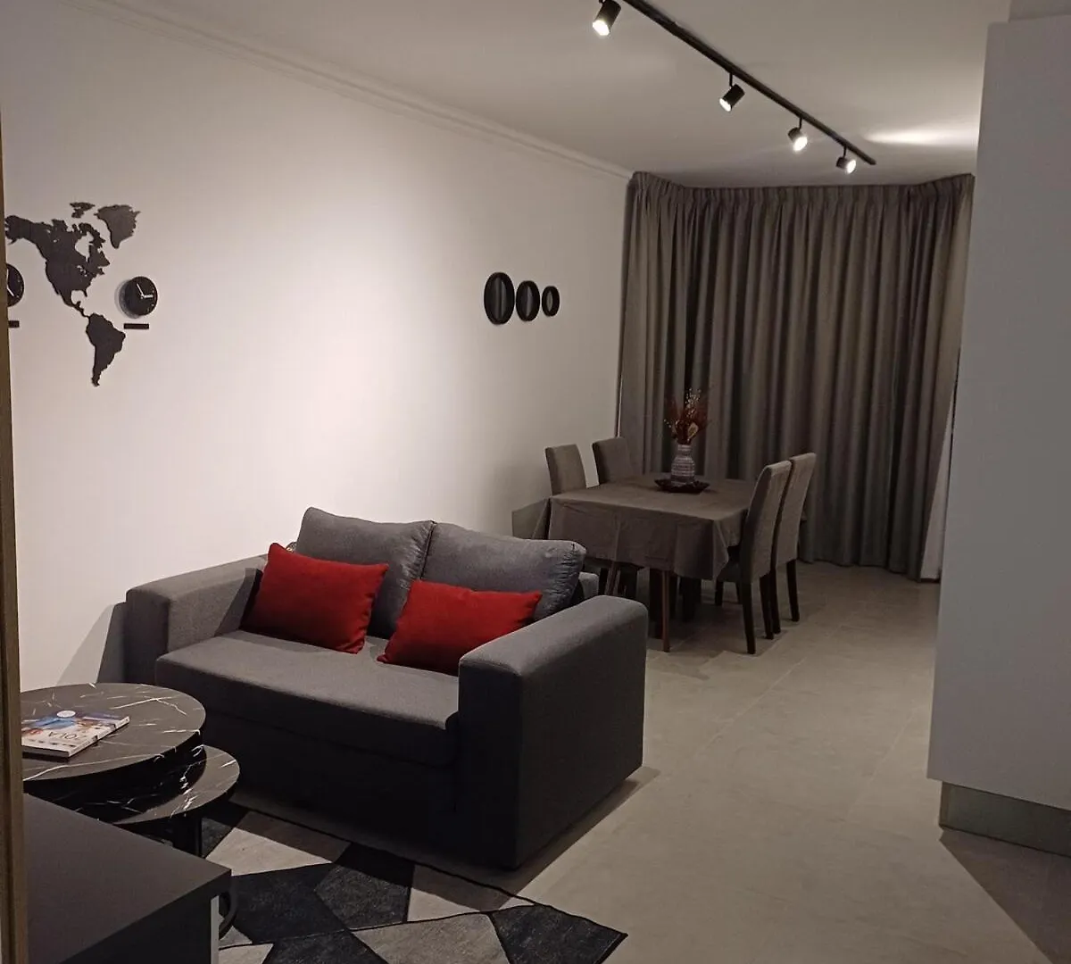 Hydepark Apartments 45 Cape Town